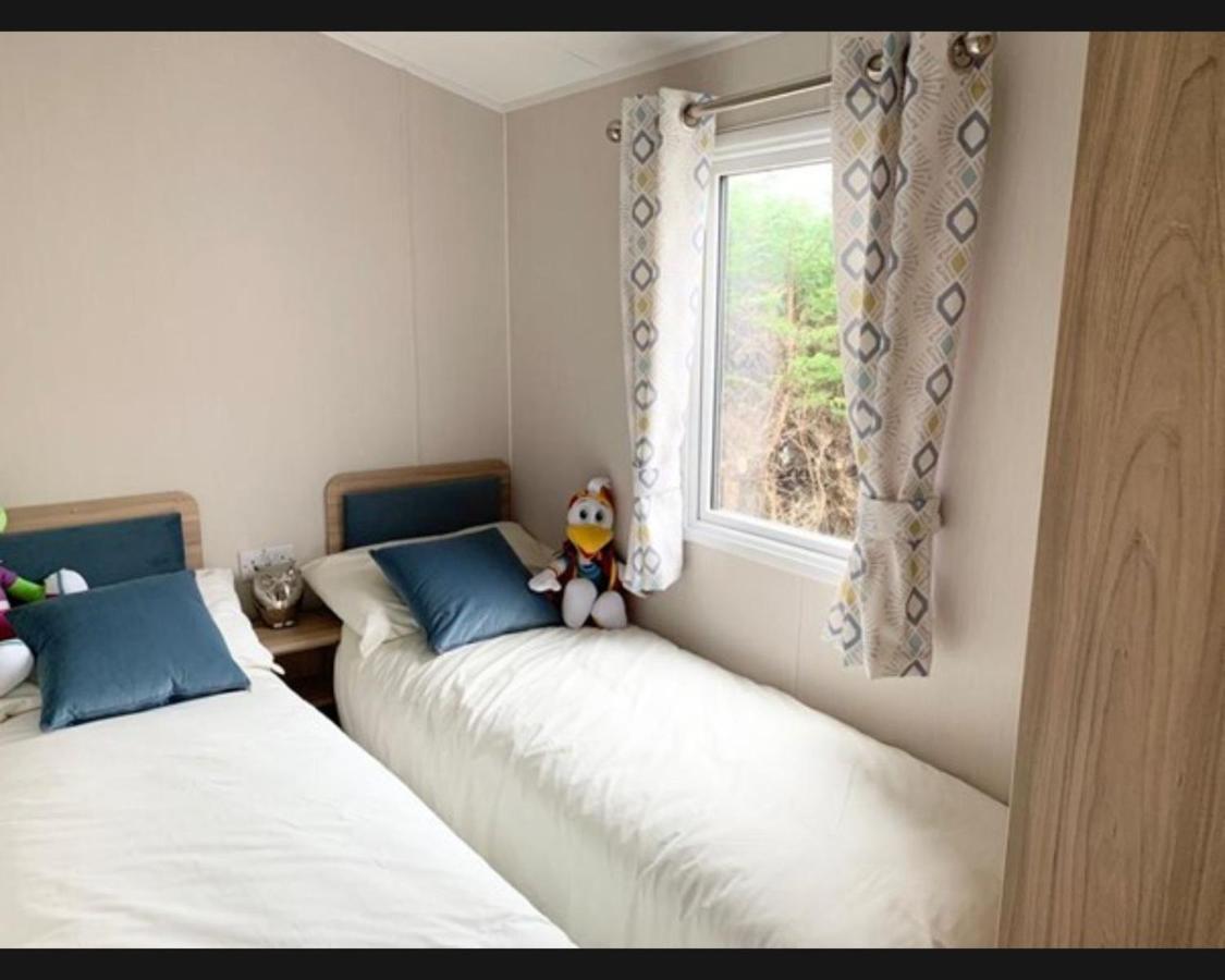 Villa Exotic 3-Bed Caravan At Newquay Holiday Park Exterior foto