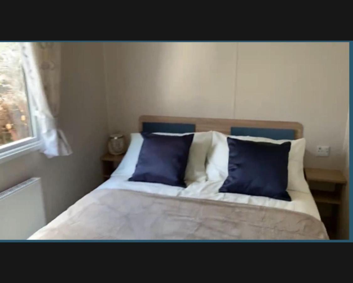 Villa Exotic 3-Bed Caravan At Newquay Holiday Park Exterior foto