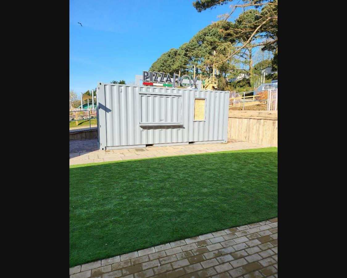 Villa Exotic 3-Bed Caravan At Newquay Holiday Park Exterior foto